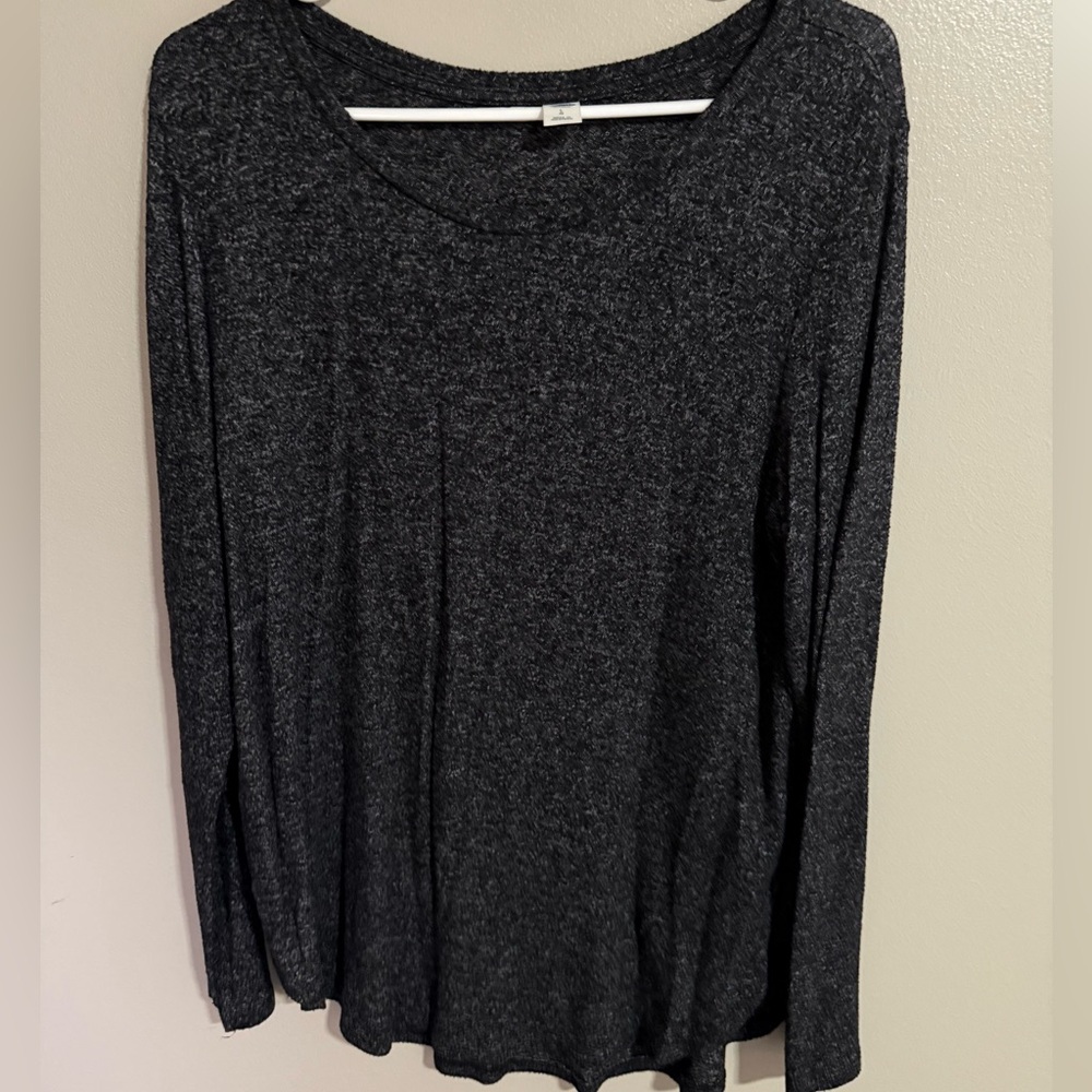 Woman’s old navy long sleeve size large